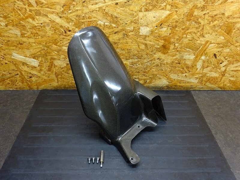 【251009】ドゥカティ ムルティストラーダ1000DS◆ リアフェンダー リアインナーフェンダー カーボン ライディングハウス?? | 中古バイクパーツ通販・買取　ジャンクヤード鳥取　JunkYard
