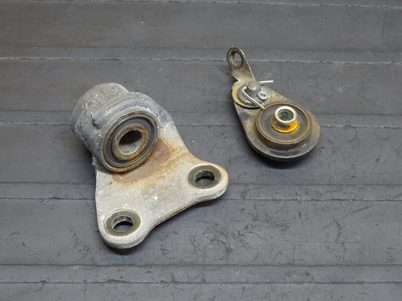 【251102】SR400(RH01J-020)◆ マフラーステー マフラーブラケット 【イモビ付 | 中古バイクパーツ通販・買取　ジャンクヤード鳥取　JunkYard