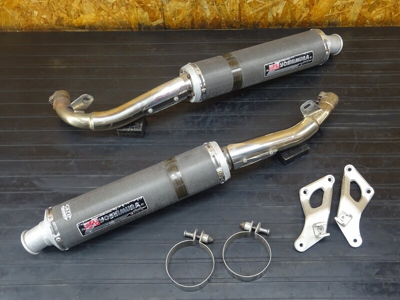 【251121】VTR1000F(SC36-1100)■ 社外サイレンサー 2本出し ヨシムラ カーボン スリップオン JMCA タンデム 傷有 【ファイアーストーム | 中古バイクパーツ通販・買取　ジャンクヤード鳥取　JunkYard