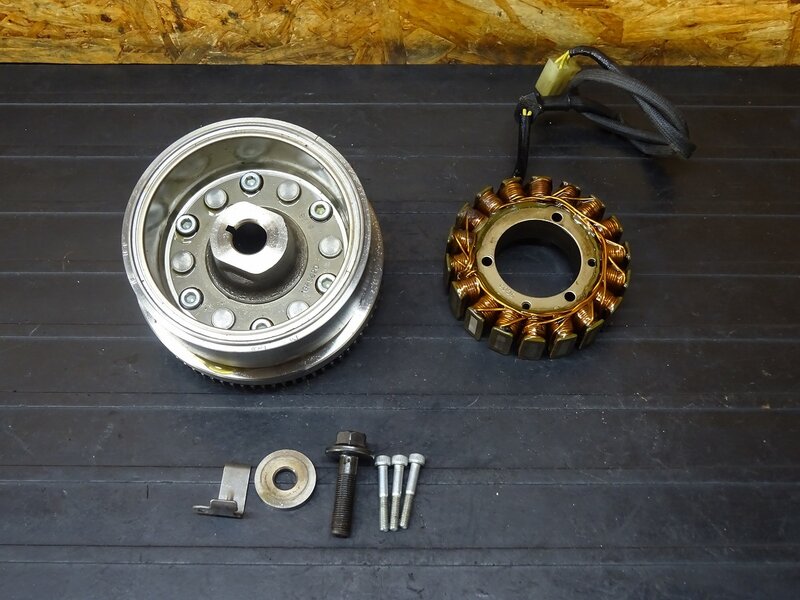 【251121】VTR1000F(SC36-1100)● ジェネレーター フライホイール ※エンジンパーツ【ファイアーストーム | 中古バイクパーツ通販・買取　ジャンクヤード鳥取　JunkYard