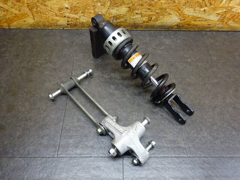 【251210】スカイウェイブ250S(CJ46A-104)◆ リアサスペンション リアサス リヤサス リアショック リアサスリンク | 中古バイクパーツ通販・買取　ジャンクヤード鳥取　JunkYard