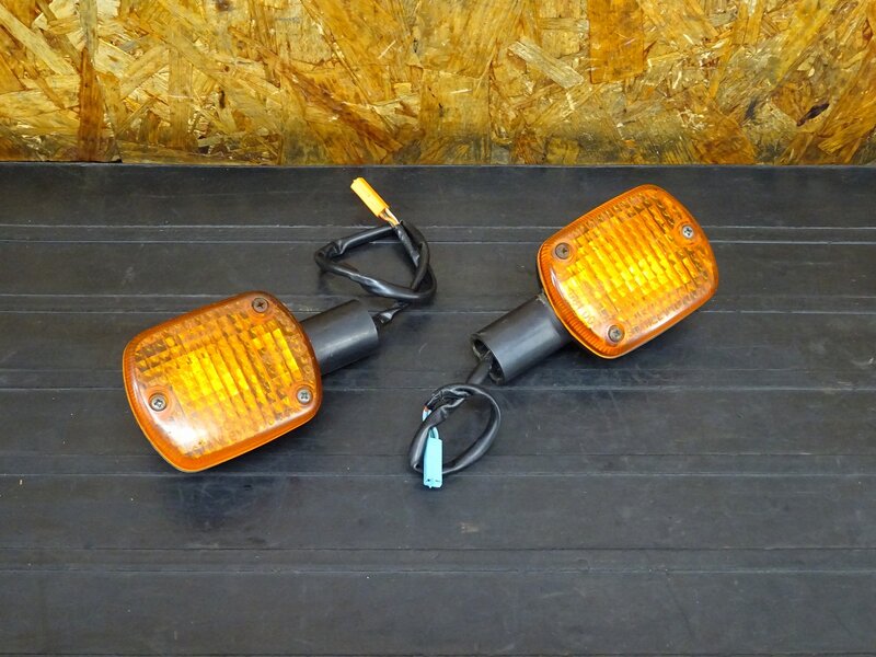 【260206】PS250(MF09-1002)◇ フロントウインカー左右セット ウィンカー 【角目 | 中古バイクパーツ通販・買取　ジャンクヤード鳥取　JunkYard