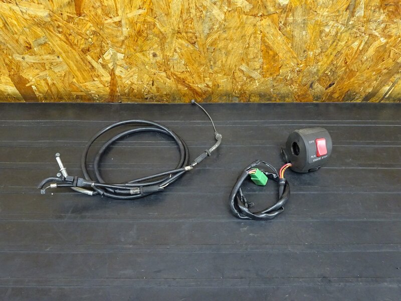 【260209】ZRX-Ⅱ(ZR400E-302)◇ ハンドルスイッチ右 スイッチボックス 【ZRX-2 ZRX400 | 中古バイクパーツ通販・買取　ジャンクヤード鳥取　JunkYard