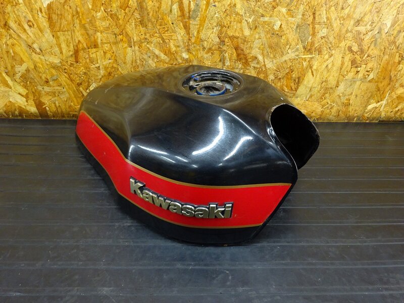 【260210】ZRX-Ⅱ(ZR400E-311)◇ 燃料タンク ガソリンタンク フューエルタンク コック センサー 中錆/色塗り有 【前期 ZRX-2 ZRX400 | 中古バイクパーツ通販・買取　ジャンクヤード鳥取　JunkYard