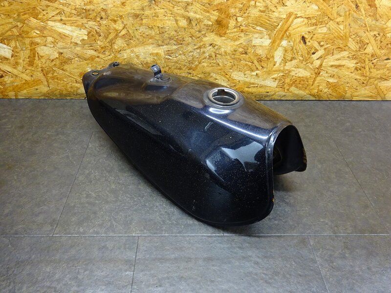 【260307】バンバン200(NH41A-100)◆ 燃料タンク ガソリンタンク フューエルタンク 錆/色塗り有 【VanVan | 中古バイクパーツ通販・買取　ジャンクヤード鳥取　JunkYard