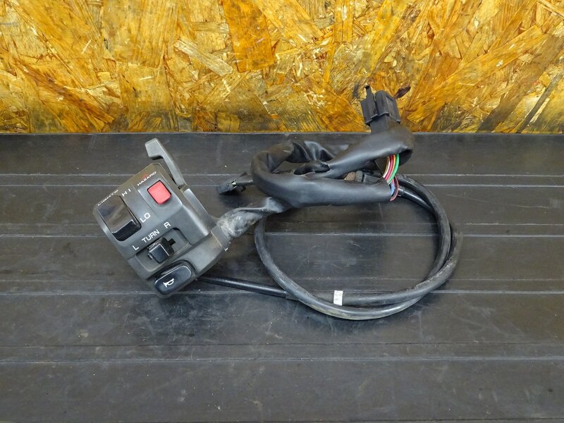 【260312】ゼファー400(ZR400C-094)◇ ハンドルスイッチ左 スイッチボックス チョークレバー 【C5 | 中古バイクパーツ通販・買取　ジャンクヤード鳥取　JunkYard