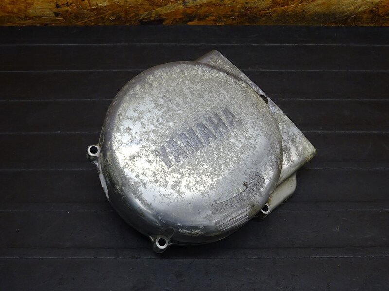 【260310】SR400(1JR-302)◆ ジェネレーターカバー エンジンカバー左 割れ有 ※エンジンパーツ 【検:SR500 1JN 2J2 2H6 | 中古バイクパーツ通販・買取　ジャンクヤード鳥取　JunkYard