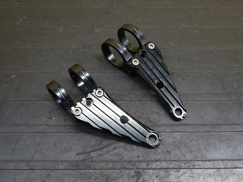 【250619】バリオスⅡ(ZR250B-021)◆ 社外ヘッドライトステ One’S&M Φ39mm ※検：ゼファー400 W650 エストレア 【バリオス2 | 中古バイクパーツ通販・買取　ジャンクヤード鳥取　JunkYard