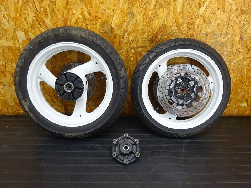 【250621】XJR400(4HM-010)◇ ホイール前後セット フロント 17×3.00 F-47 リア 17×4.00 R-72 色塗り 傷 フレ有 【XJR400R RH02J | 中古バイクパーツ通販・買取　ジャンクヤード鳥取　JunkYard