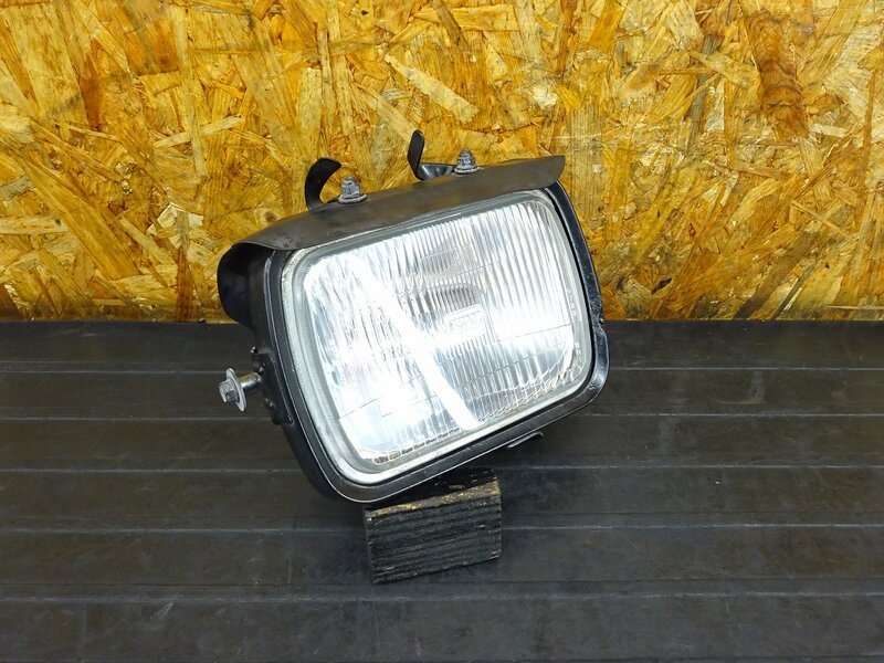 【250706】ZRX400(ZR400E-000)◇ ヘッドライト ヘッドライトレンズ 角型 【前期 ZRX-2 ZRX-Ⅱ | 中古バイクパーツ通販・買取　ジャンクヤード鳥取　JunkYard