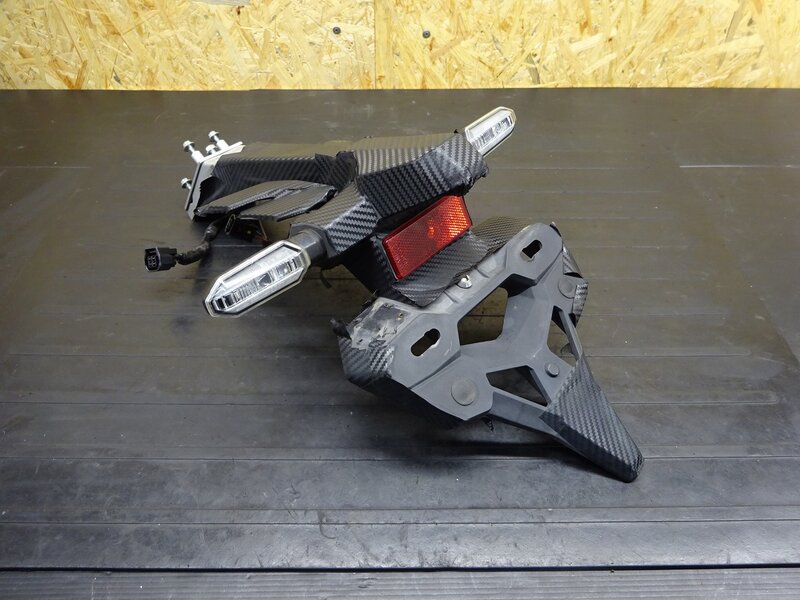 【250720】CBR250RR(MC51-1005)◆ リアフェンダー ナンバー灯 リアウインカー ウィンカー 配線加工有 | 中古バイクパーツ通販・買取　ジャンクヤード鳥取　JunkYard