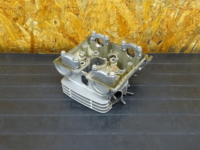【250727】ドリーム50(AC15-1007)◇ シリンダーヘッド カムホルダー バルブ バルブスプリング ボルト残り有 ※エンジンパーツ 【DREAM50 | 中古バイクパーツ通販・買取　ジャンクヤード鳥取　JunkYard