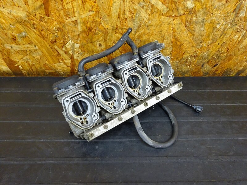 【250804】ZXR250(ZX250C-015)◇ キャブレター キャブ V717 AJDK 動作未確認 コーキング跡有 | 中古バイクパーツ通販・買取　ジャンクヤード鳥取　JunkYard