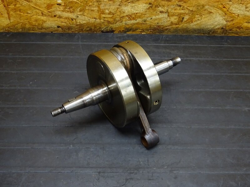 【250813】SR500(1JN-224)◆ クランクシャフト コンロッド 583 重量約6.6kg ※エンジンパーツ【検索：2J2 SR400 2H6 1JR | 中古バイクパーツ通販・買取　ジャンクヤード鳥取　JunkYard