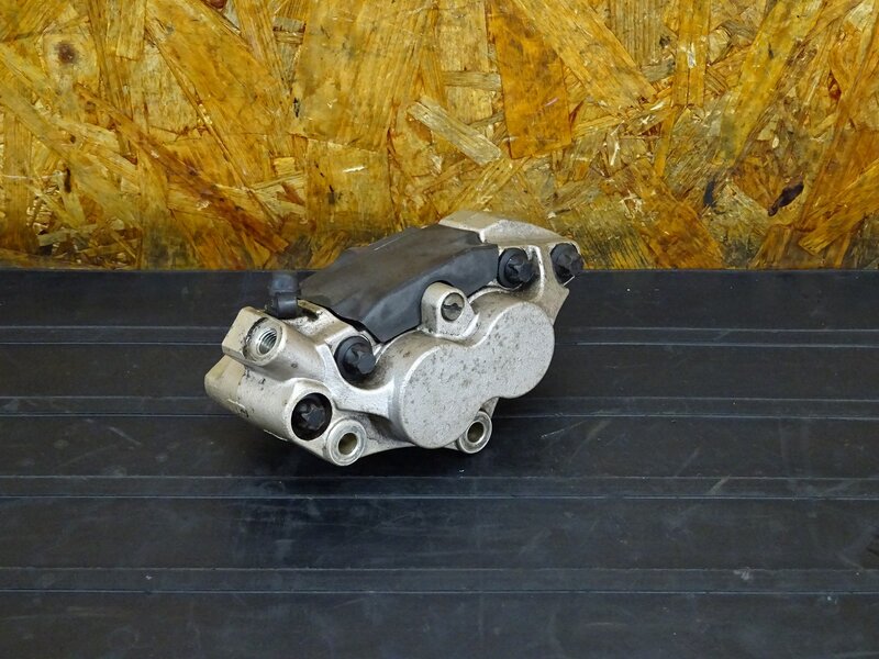 【250922】ブロス400(NC25-1000)◇ フロントキャリパー ブレーキキャリパー ニッシン NISSIN 62mm 【BROS ブロス650 | 中古バイクパーツ通販・買取　ジャンクヤード鳥取　JunkYard