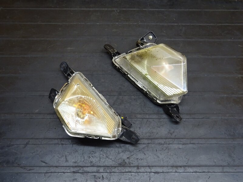【250936】ダンク(AF74-1004)◆ フロントウインカー左右セット ウィンカー 水侵入有 | 中古バイクパーツ通販・買取　ジャンクヤード鳥取　JunkYard