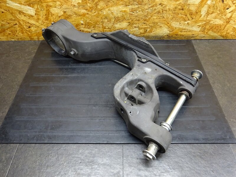 【251009】ドゥカティ ムルティストラーダ1000DS◆ スイングアーム プロアーム 遮熱板 ボルト残り有 | 中古バイクパーツ通販・買取　ジャンクヤード鳥取　JunkYard