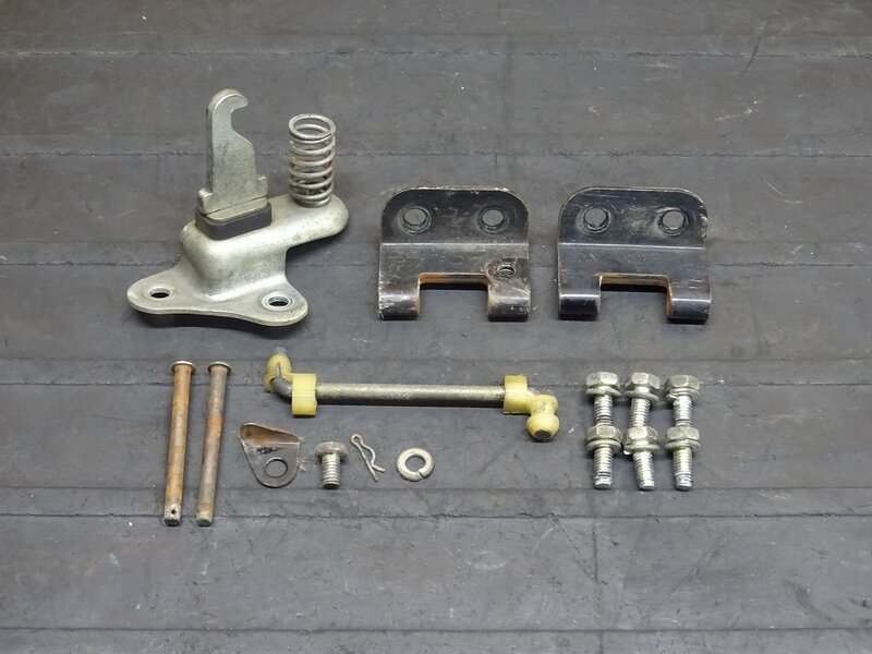 【251013】XS650SP(447-904)◆ シート取付金具セット ヒンジ ステー 【SPL スペシャル ※検索：3G5 TX650 | 中古バイクパーツ通販・買取　ジャンクヤード鳥取　JunkYard