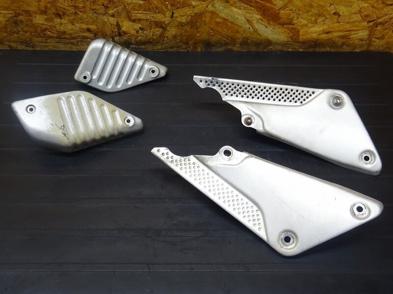 【251110】SRX400(3VN-086)■ サイドカバー左右セット エアクリーナーボックスカバー 【SRX600 | 中古バイクパーツ通販・買取　ジャンクヤード鳥取　JunkYard