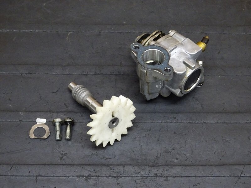【251115】SDR200(2TV-007)◆ オイルポンプ 2ストオイルポンプ 2ST ※エンジンパーツ【検索：DT200 3ET | 中古バイクパーツ通販・買取　ジャンクヤード鳥取　JunkYard