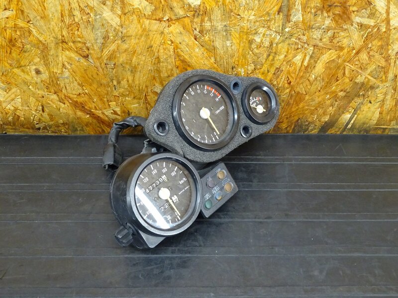 【251122】NSR250R(MC21)◇ スピードメーター タコメーター インジケーターランプ 47739km 破損/削れ有 【検索:MC18 MC28 SE SP | 中古バイクパーツ通販・買取　ジャンクヤード鳥取　JunkYard