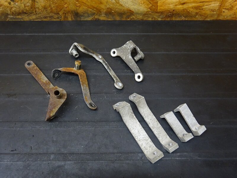 【251121】VTR1000F(SC36-1100)■ ステーセット カウルステー 【ファイアーストーム | 中古バイクパーツ通販・買取　ジャンクヤード鳥取　JunkYard