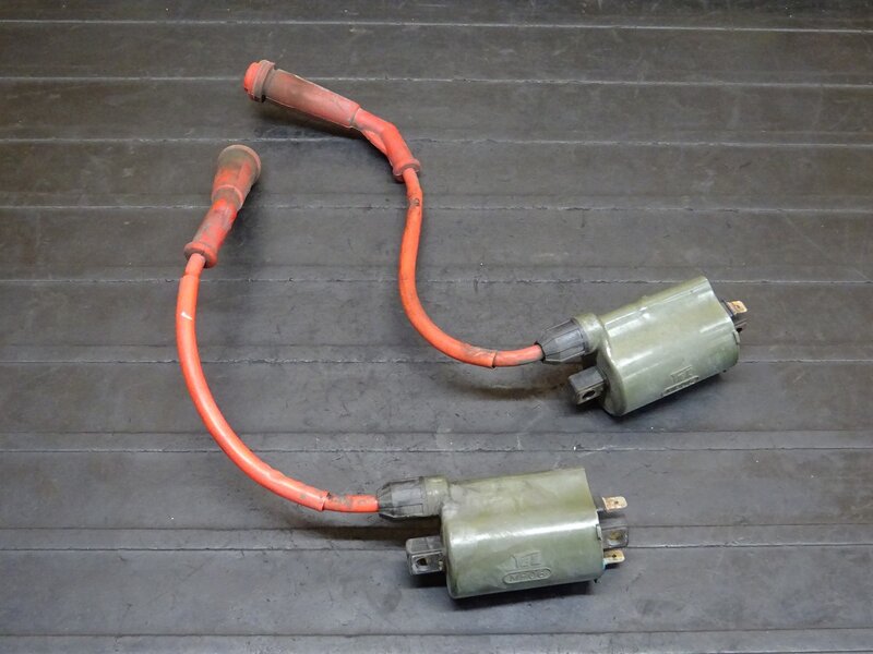 【251206】VTR250(MC33-1602)◆ イグニッションコイル プラグコード プラグキャップ 【Fi | 中古バイクパーツ通販・買取　ジャンクヤード鳥取　JunkYard