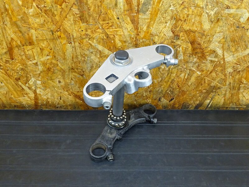 【251212】CBR250RR(MC22-1052)◇ ステム アンダーブラケット トップブリッジ 【規制前 | 中古バイクパーツ通販・買取　ジャンクヤード鳥取　JunkYard