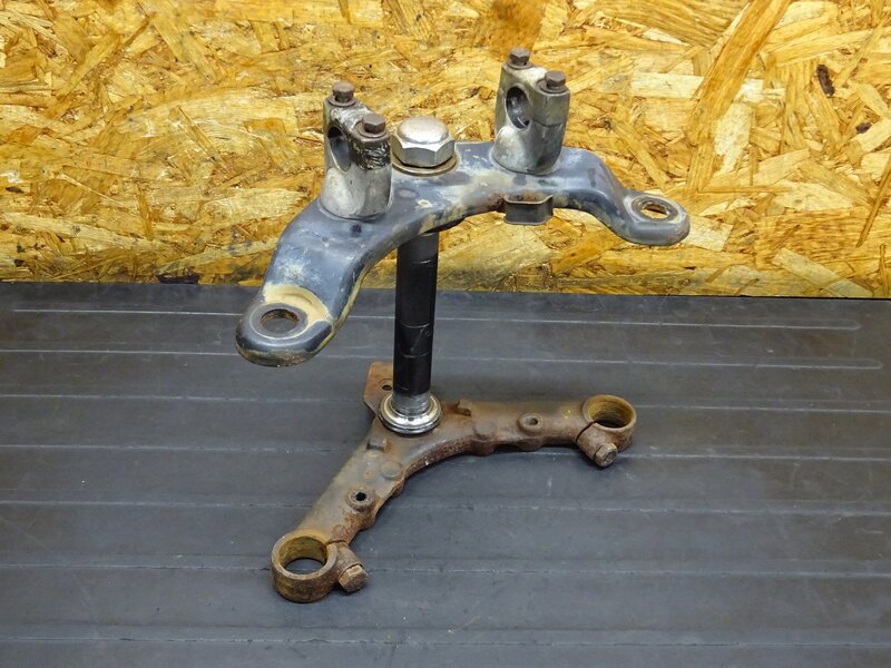 【251215】モトラ(AD05-1002)◆ ステム アンダーブラケット トップブリッジ ハンドルポスト 【CT50J | 中古バイクパーツ通販・買取　ジャンクヤード鳥取　JunkYard