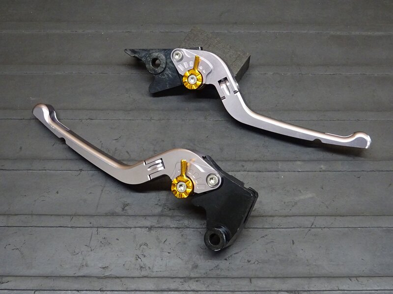 【251220】Ninja250(EX250L-019)◆ 社外レバー左右セット クラッチレバー ブレーキレバー U-KANAYA 可倒式 F-25 K-25 削れ有 【ABS付 | 中古バイクパーツ通販・買取　ジャンクヤード鳥取　JunkYard