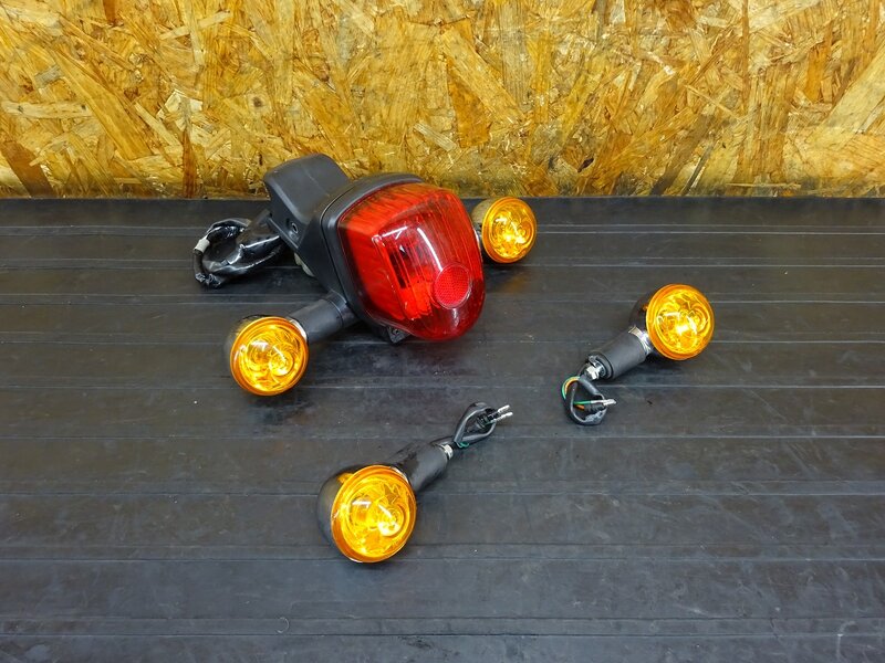 【260105】クロスカブ110(JA45-1003)◇ テールランプ ブレーキランプ ウインカー 傷有 | 中古バイクパーツ通販・買取　ジャンクヤード鳥取　JunkYard