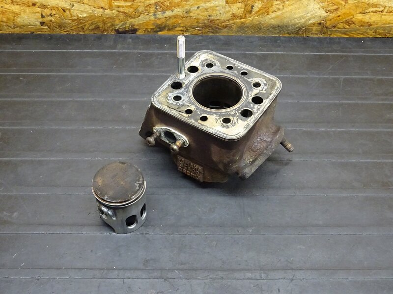 【260111】TDR80 (3GA-001)◆ シリンダー ピストン ※エンジンパーツ | 中古バイクパーツ通販・買取　ジャンクヤード鳥取　JunkYard