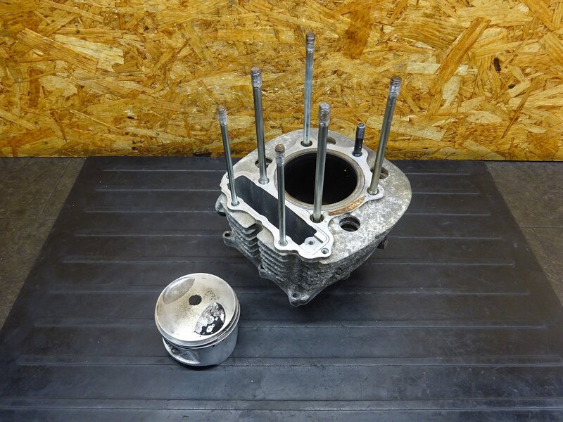 【260302】SR400(1JR-302)◆ シリンダー ピストン ※エンジンパーツ 【検:SR500 1JN 2J2 2H6 | 中古バイクパーツ通販・買取　ジャンクヤード鳥取　JunkYard