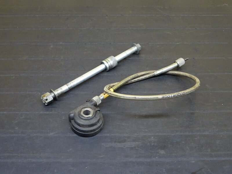 【250616】KSR110(KL110A-000)◆ スピードメーターギア メーターギア フロントアクスルシャフト | 中古バイクパーツ通販・買取　ジャンクヤード鳥取　JunkYard