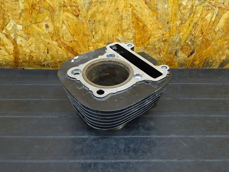 【250612】TW225(DG09J-005)◇ シリンダー ジャンク!! ※エンジンパーツ 【TW200 DG07J 2JL | 中古バイクパーツ通販・買取　ジャンクヤード鳥取　JunkYard