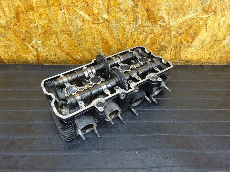 【250706】ZRX400(ZR400E-000)◇ シリンダーヘッド カムシャフト ジャンク!! ※エンジンパーツ 【前期 ZRX-2 ZRX-Ⅱ | 中古バイクパーツ通販・買取　ジャンクヤード鳥取　JunkYard