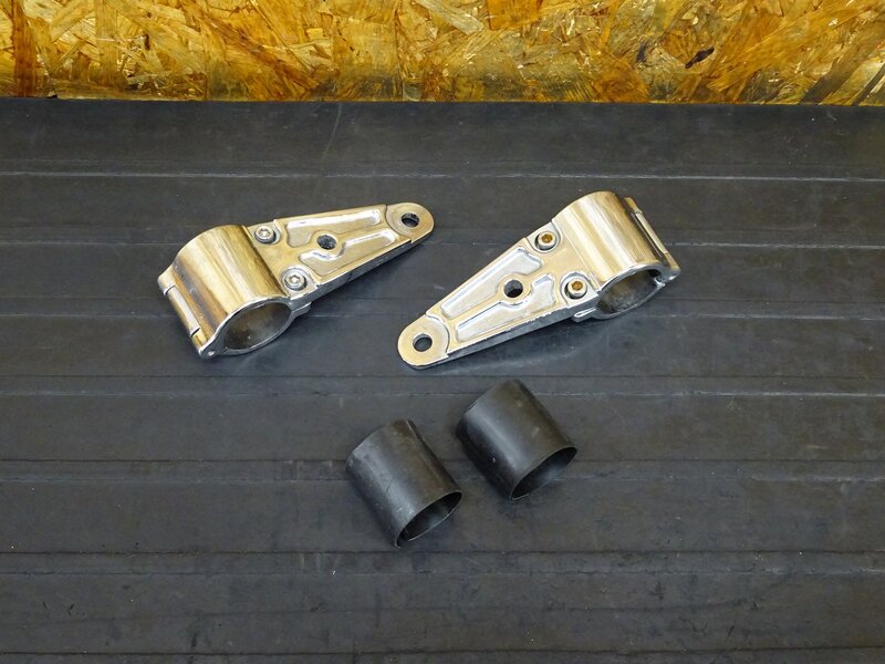 【250717】◇ 社外ヘッドライトステー ウインカーステー キジマ KIJIMA メッキ Φ28-39mm 腐食有 | 中古バイクパーツ通販・買取　ジャンクヤード鳥取　JunkYard