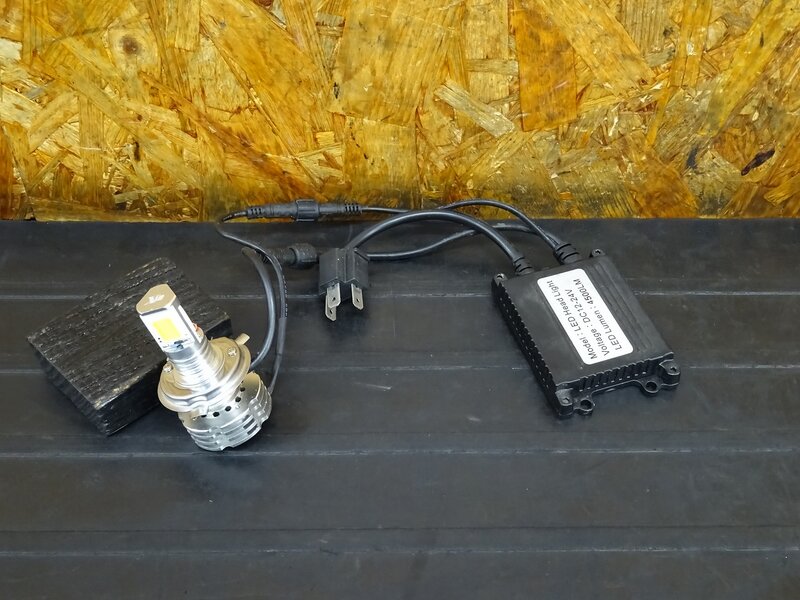 【250722】◇ LEDバルブ(1) LEDヘッドライトバルブ H4 | 中古バイクパーツ通販・買取　ジャンクヤード鳥取　JunkYard