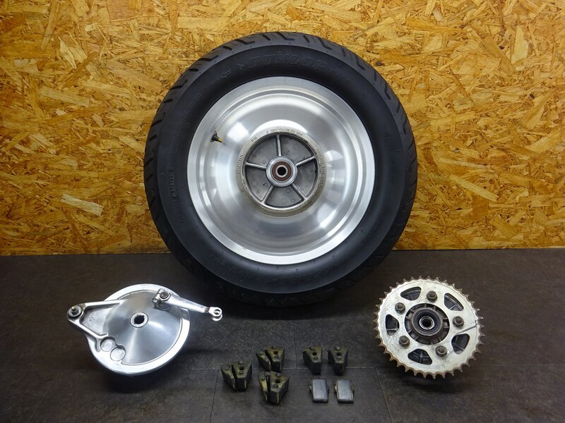 【251033】マグナ250(MC29-1500)◆ リアホイール 15×3.50 ハブ スプロケット 38T ドラムパネル 【V-TWIN | 中古バイクパーツ通販・買取　ジャンクヤード鳥取　JunkYard