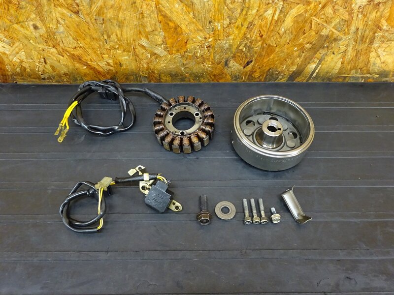 【251111】CBR250RR(MC22-1006)◇ ジェネレーター ピックアップコイル フライホイール ※エンジンパーツ【規制前 MC14E | 中古バイクパーツ通販・買取　ジャンクヤード鳥取　JunkYard