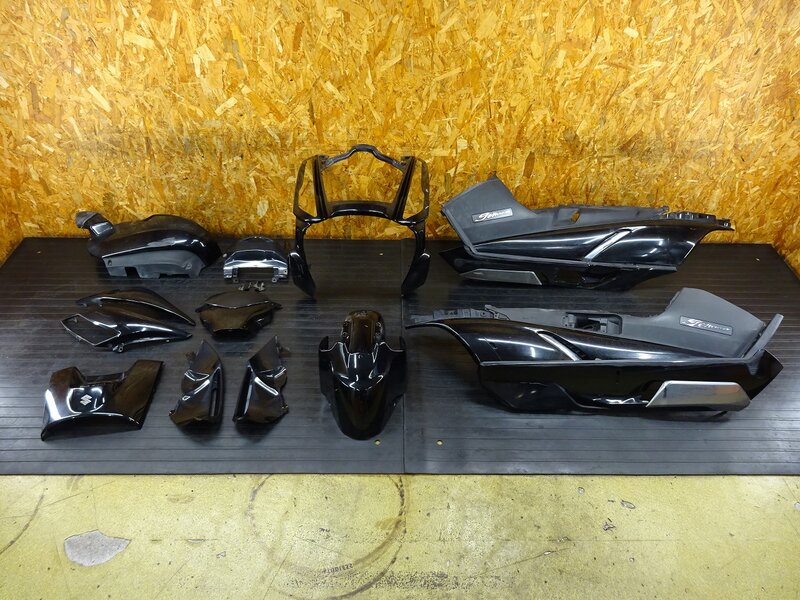【251117】ジェンマ250(CJ47A-101)◇ カウルセット アッパーカウル フロントカウル サイドカウル ハンドカウル リアカウル ステップボード | 中古バイクパーツ通販・買取　ジャンクヤード鳥取　JunkYard