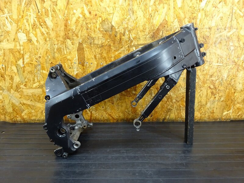 【251122】NSR250R(MC21)◇ 書無中古フレーム メインフレーム 色塗り/傷有 【検索:MC18 MC28 SE SP | 中古バイクパーツ通販・買取　ジャンクヤード鳥取　JunkYard