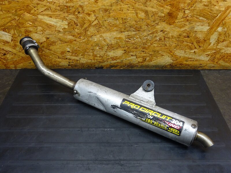 【251202】 CRM250R(MD24-1402)◆ 社外サイレンサー マフラー プロサーキット PRO CIRCUIT 304 削れ/凹み有 | 中古バイクパーツ通販・買取　ジャンクヤード鳥取　JunkYard