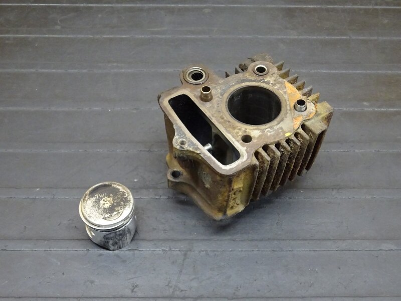 【251215】モトラ(AD05-1002)◆ シリンダー ピストン ※エンジンパーツ【検索：モンキー カブ ダックス | 中古バイクパーツ通販・買取　ジャンクヤード鳥取　JunkYard