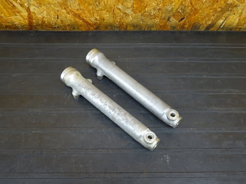 【251229】GT80(3M8-000)◇ ボトムケース アウターケース フロントフォーク 【検:GT50 374 ミニトレ モノサス | 中古バイクパーツ通販・買取　ジャンクヤード鳥取　JunkYard