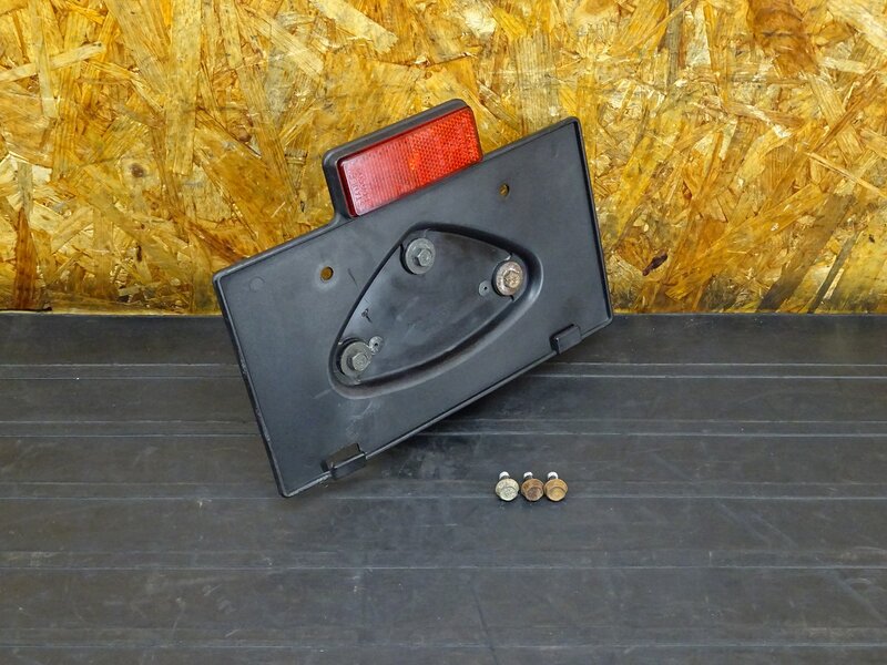 【251231】バルカン400ドリフター(VN400D-000)◇ ナンバーステー ナンバープレートホルダー ライセンスホルダー ブラケット 変形/削れ有 | 中古バイクパーツ通販・買取　ジャンクヤード鳥取　JunkYard