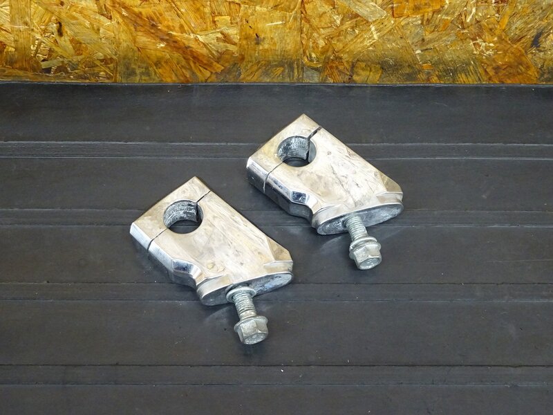 【260201】フォルツァZ(MF08-1018)◇ 社外ハンドルポスト ハンドルクランプ メッキ | 中古バイクパーツ通販・買取　ジャンクヤード鳥取　JunkYard