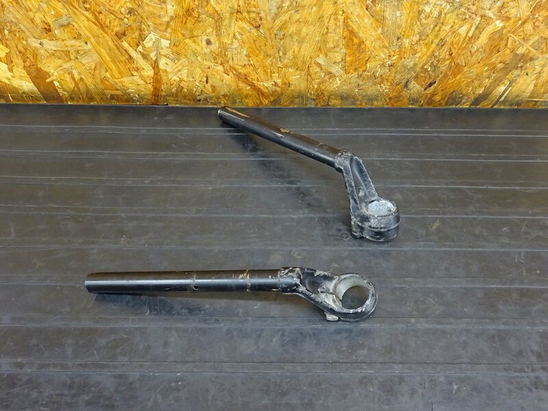 【260316】VT250F(MC08-1018)◇ セパレートハンドル セパハン VFハンドル Φ35mm 腐食有 【丸フレーム | 中古バイクパーツ通販・買取　ジャンクヤード鳥取　JunkYard