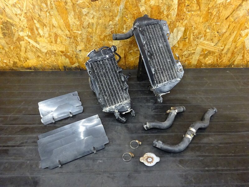 【250426】KLX250(LX250E-A08)■ ラジエーター ラジエーターファン/コア ラジエターホース ラジエーターガード 【’05 Dトラッカー | 中古バイクパーツ通販・買取　ジャンクヤード鳥取　JunkYard