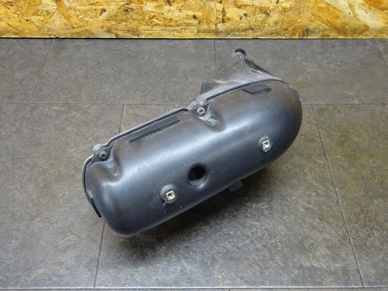 【250611】マグナ50(AC13-1100)◆ エアクリーナーボックス エアクリボックス エアクリ | 中古バイクパーツ通販・買取　ジャンクヤード鳥取　JunkYard